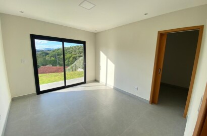 Casa de alto padrão para venda próximo a São Lourenço MG