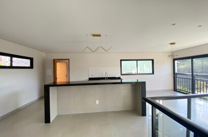 Casa de alto padrão para venda próximo a São Lourenço MG