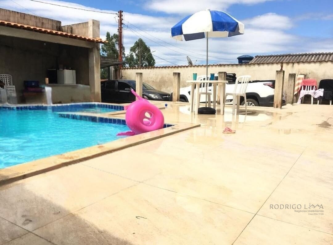 Linda casa para venda em Conceição do Rio Verde MG.