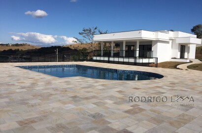 Casa alto padrão para venda próximo a São Lourenço MG