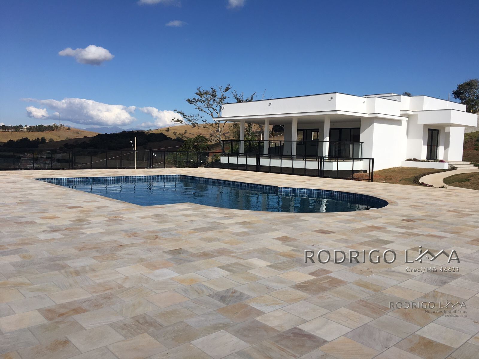 Casa alto padrão para venda próximo a São Lourenço MG