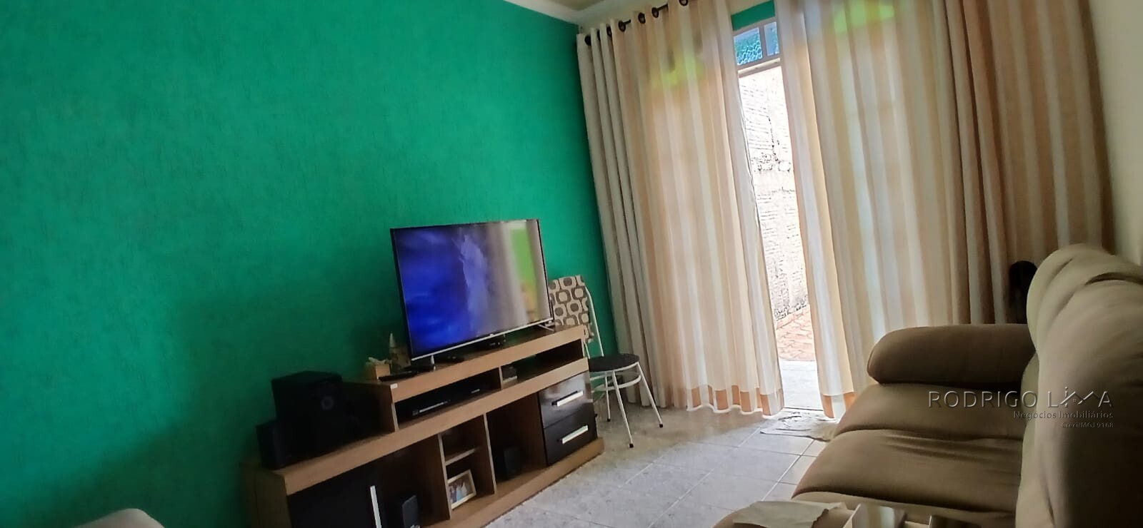 Casa para venda em São Lourenço - MG.