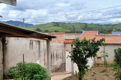Casa para venda em São Lourenço - MG.