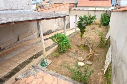 Casa para venda em São Lourenço - MG.