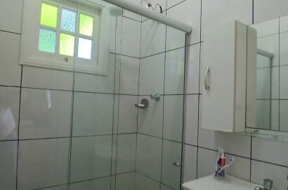 Casa para venda em São Lourenço - MG.