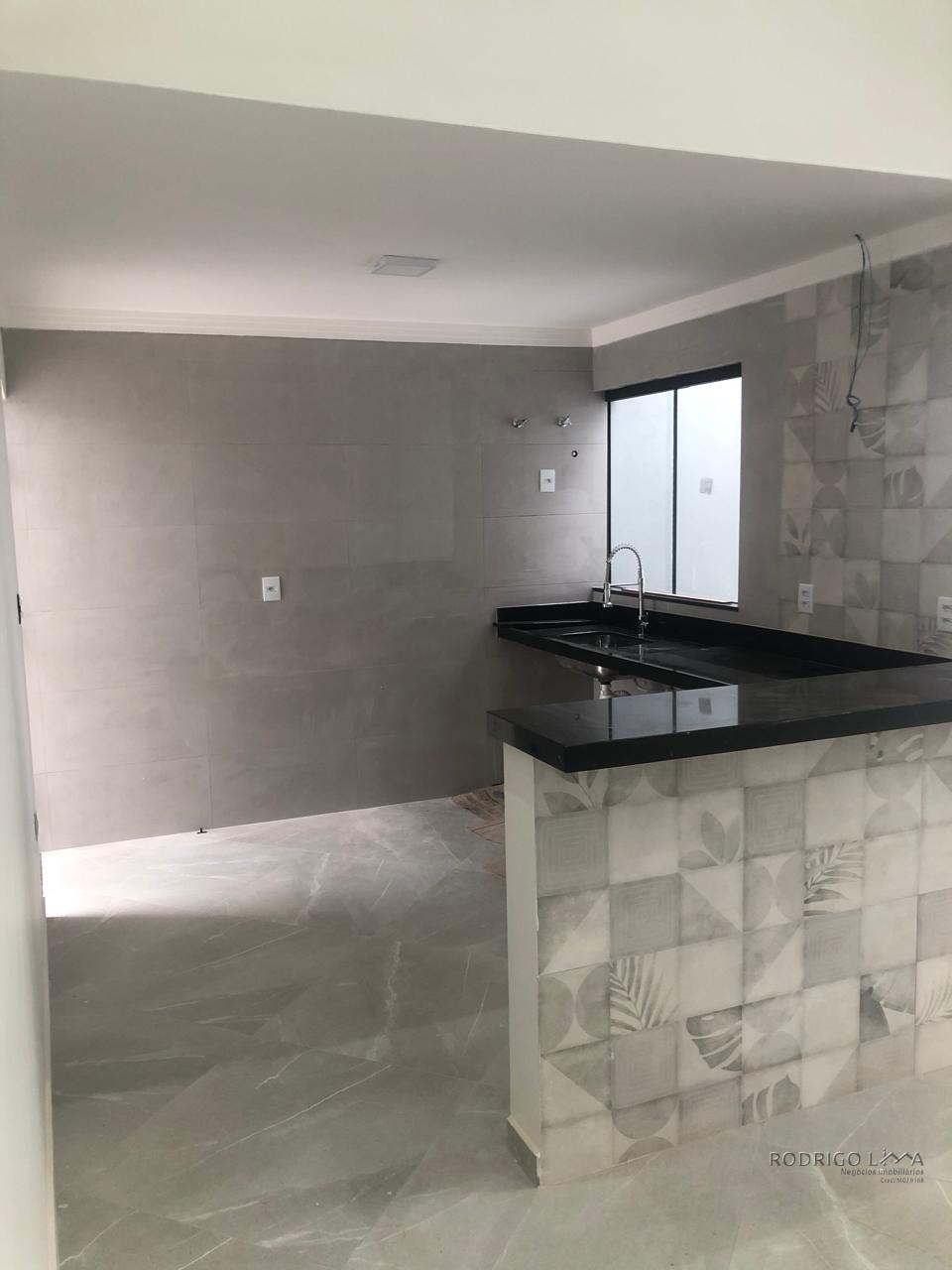 Linda casa para venda em São Lourenço - MG.