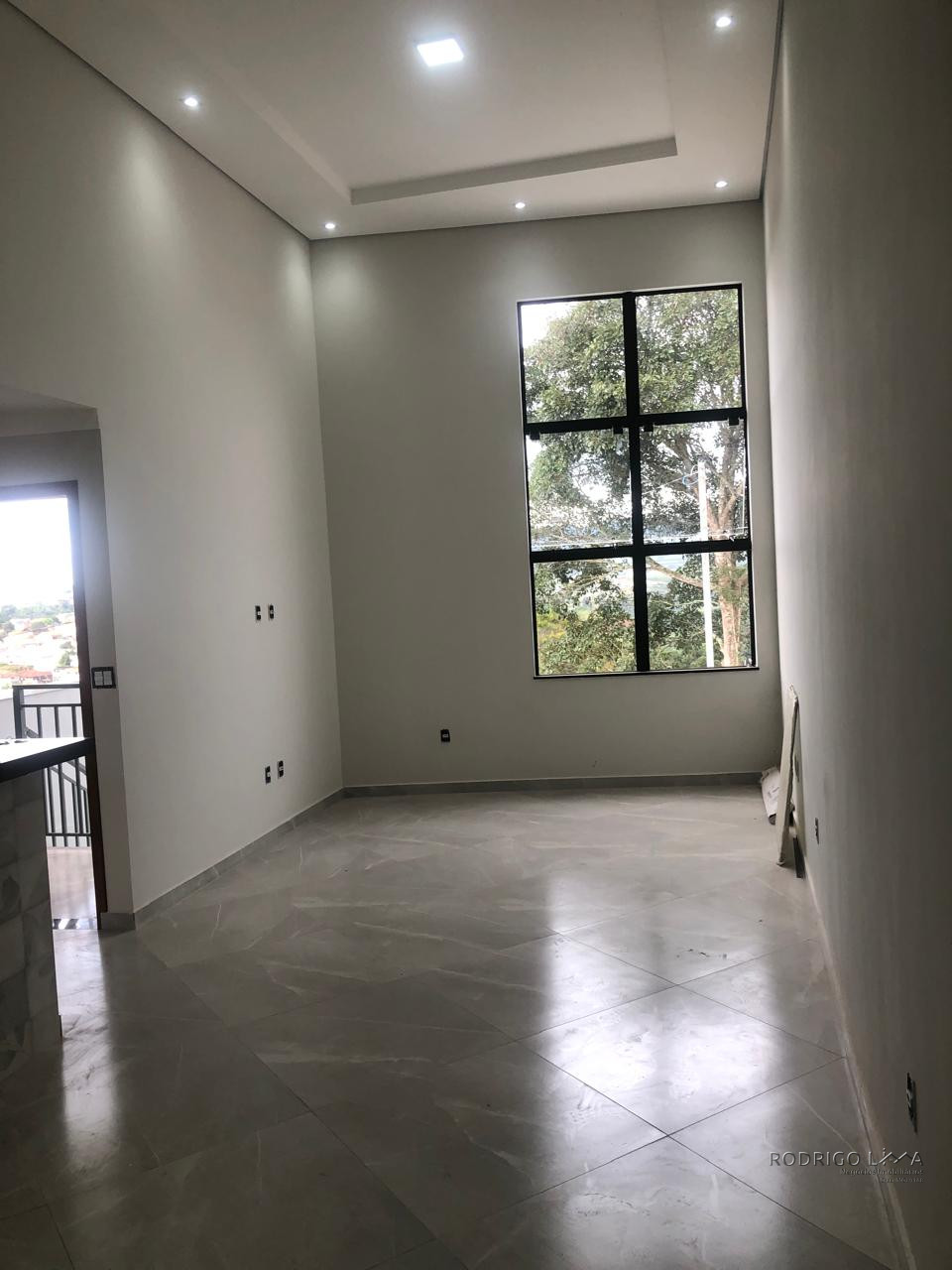 Linda casa para venda em São Lourenço - MG.