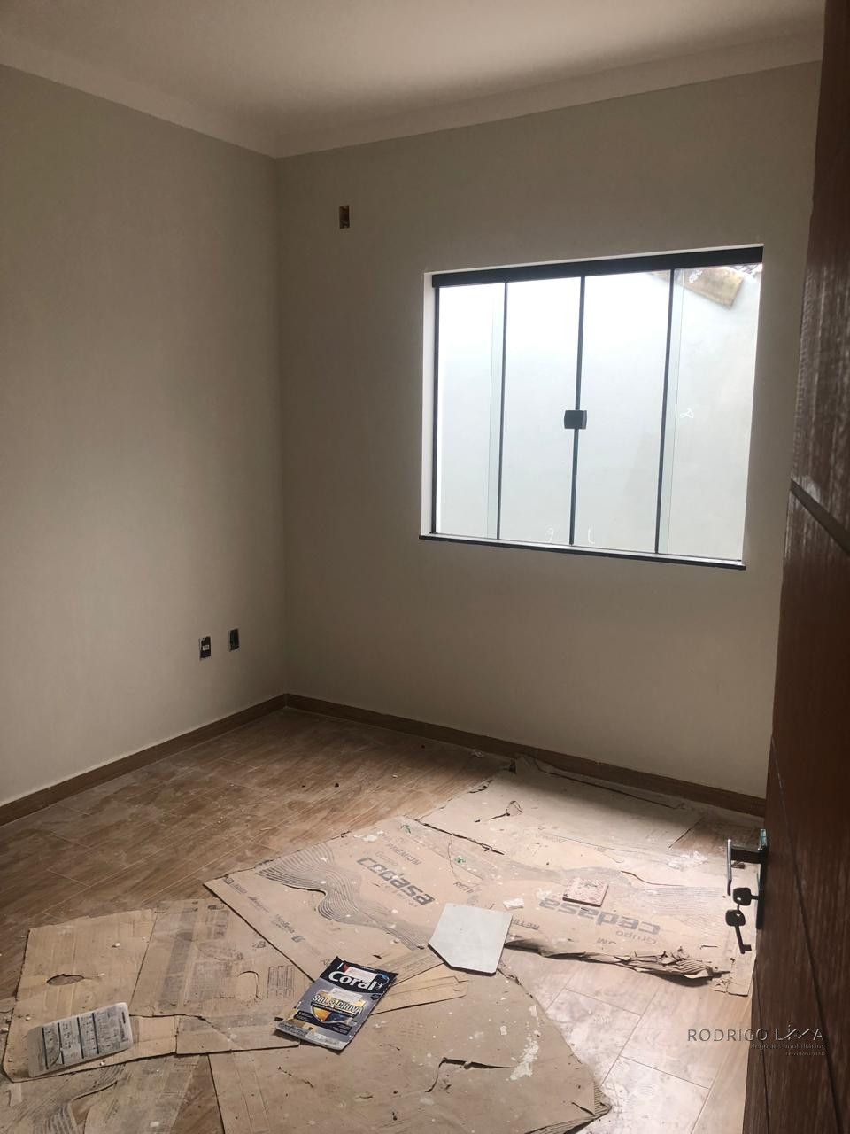 Linda casa para venda em São Lourenço - MG.