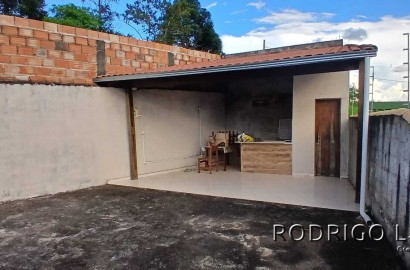Casa para venda em São Lourenço - MG.