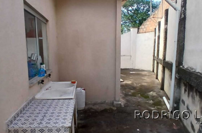 Casa para venda em São Lourenço - MG.