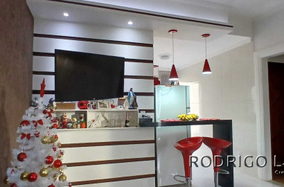 Casa para venda em São Lourenço - MG.
