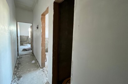 Casa em fase de acabamento para venda em São Lourenço - MG.