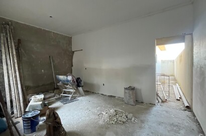 Casa em fase de acabamento para venda em São Lourenço - MG.