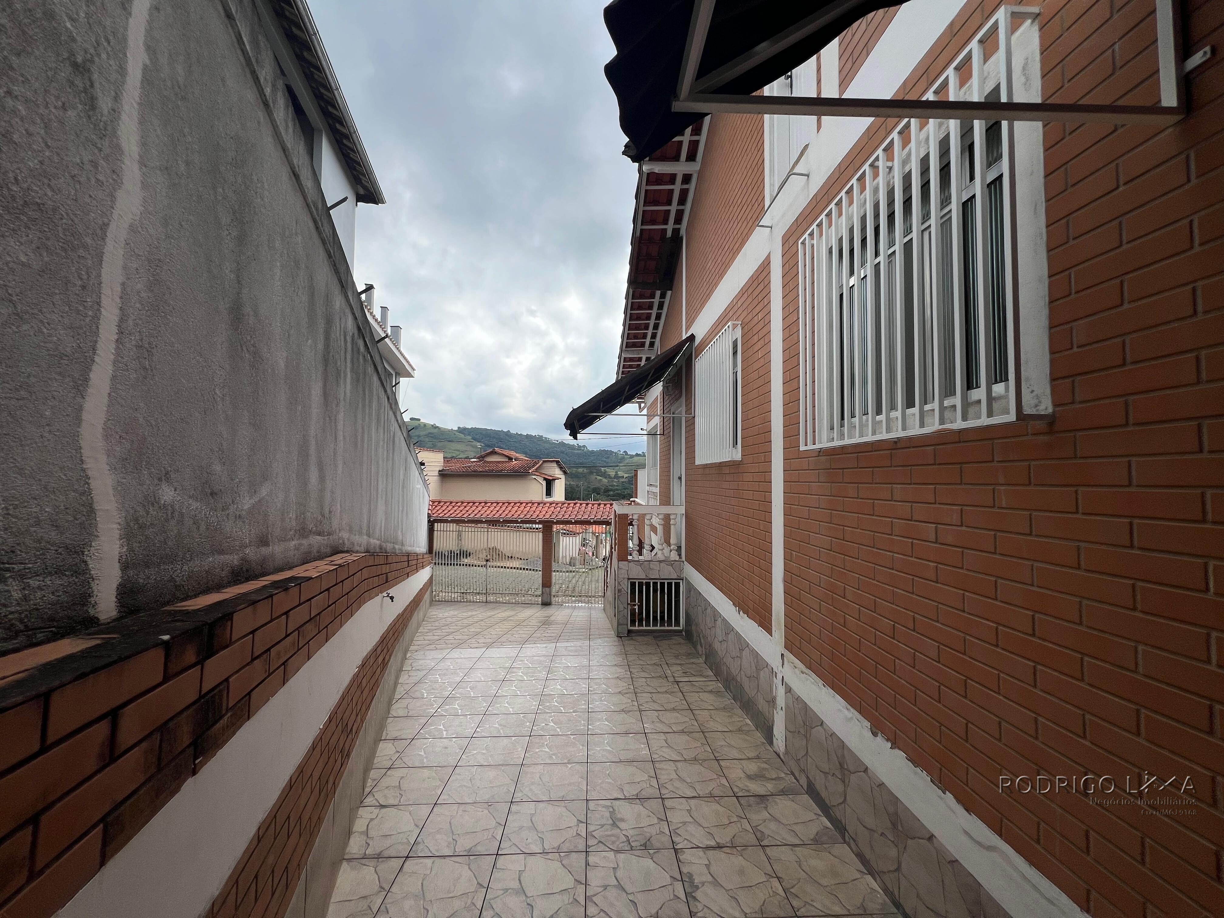Linda casa para venda em São Lourenço MG