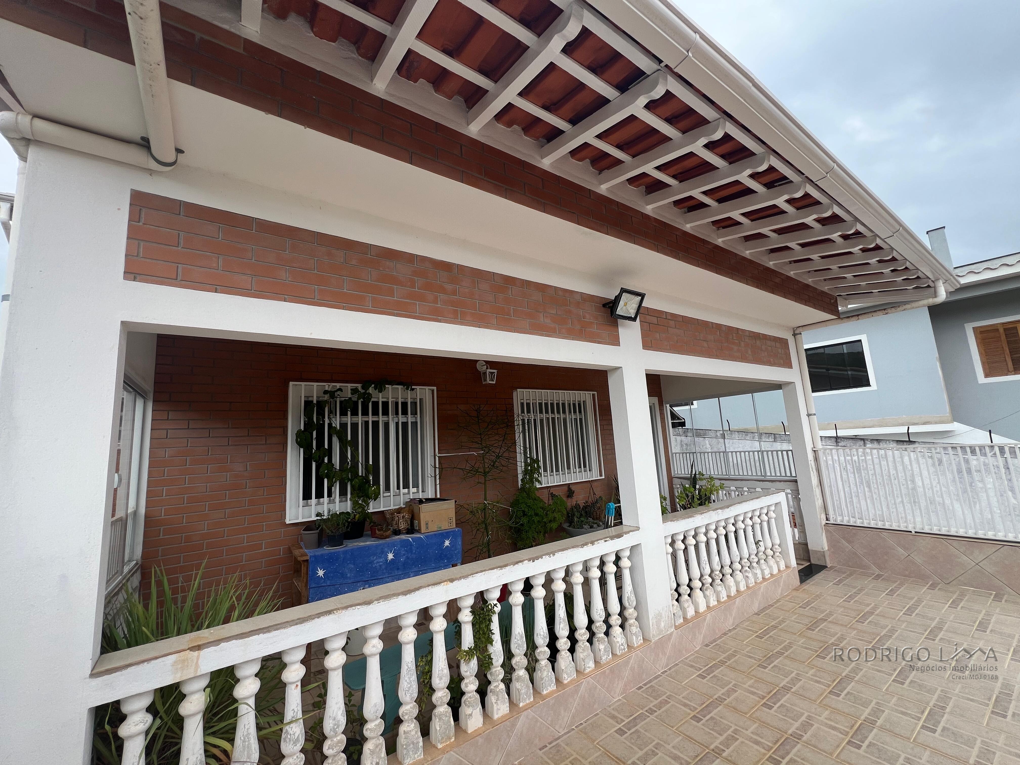Linda casa para venda em São Lourenço MG