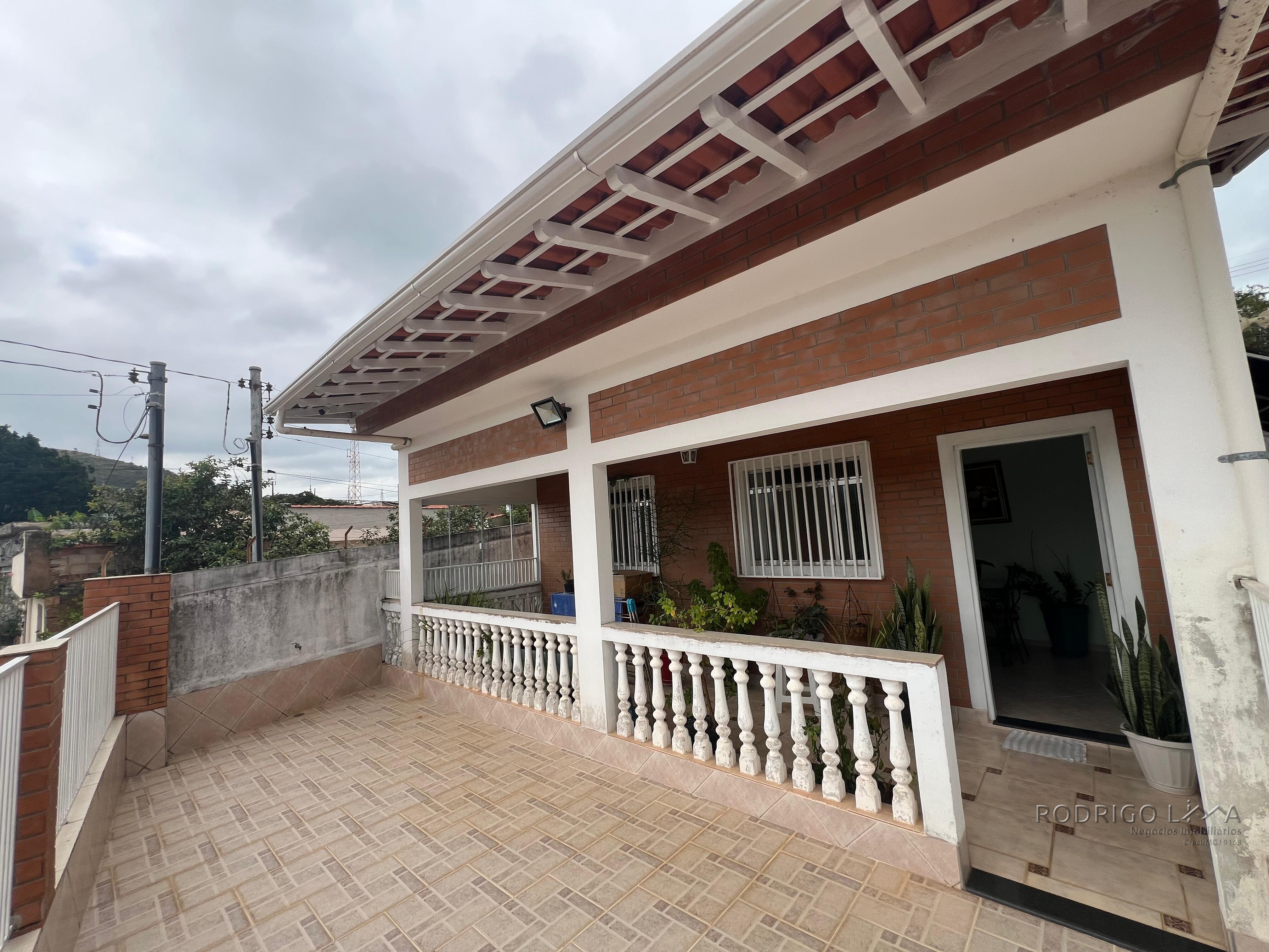 Linda casa para venda em São Lourenço MG