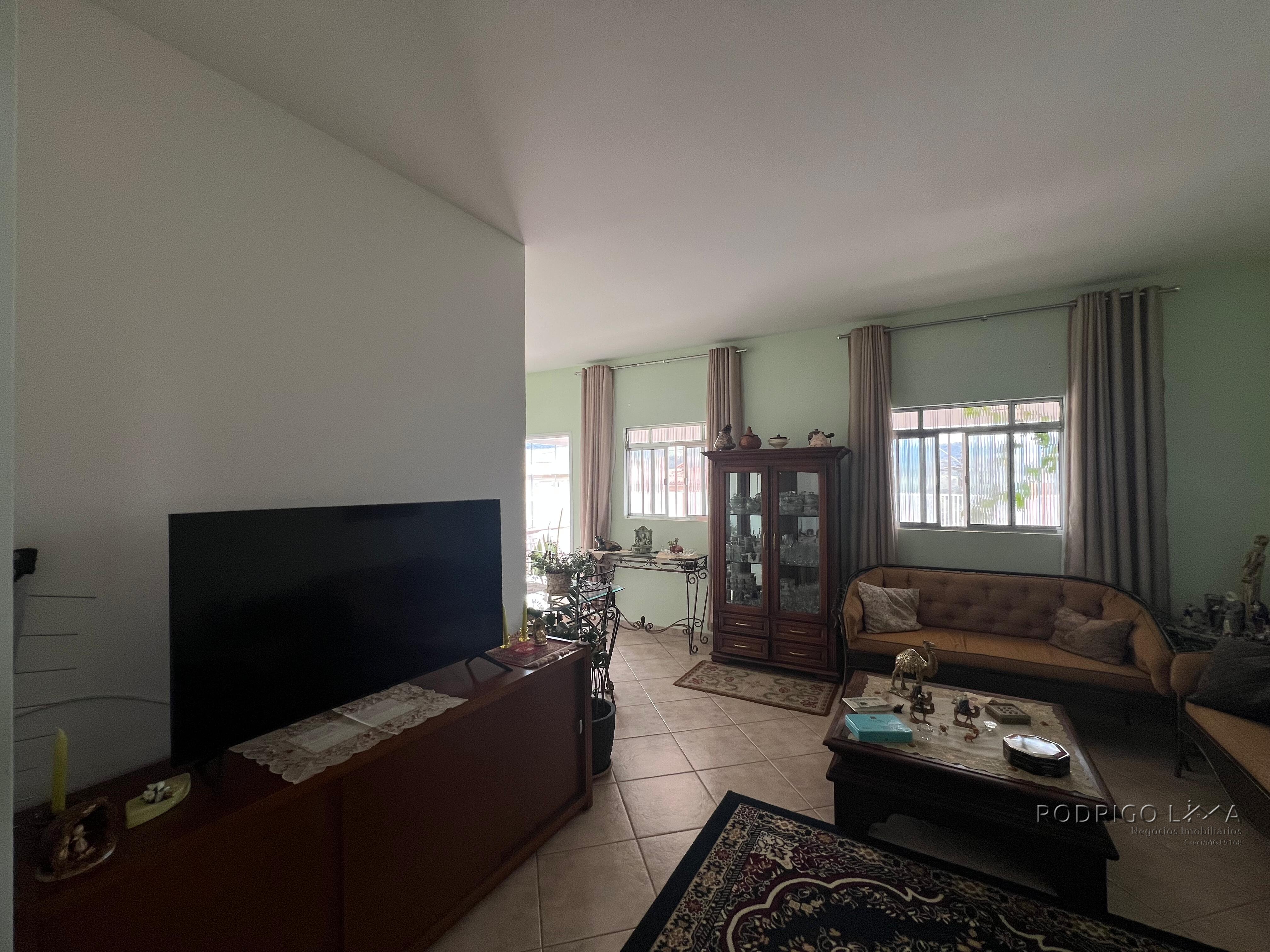Linda casa para venda em São Lourenço MG