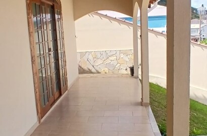 Casa para venda em São Lourenço MG