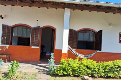 Imóvel com duas casas para venda em São Lourenço MG