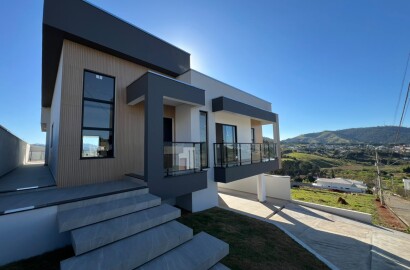 Casa alto padrão para venda próximo a São Lourenço MG
