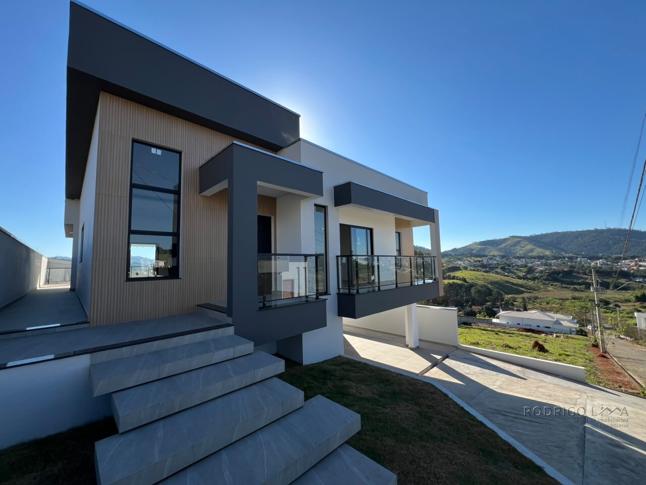 Casa alto padrão para venda próximo a São Lourenço MG