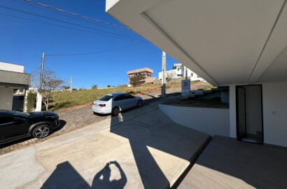 Casa alto padrão para venda próximo a São Lourenço MG
