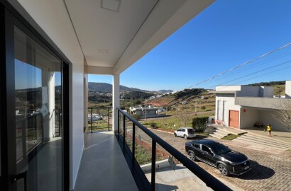 Casa alto padrão para venda próximo a São Lourenço MG