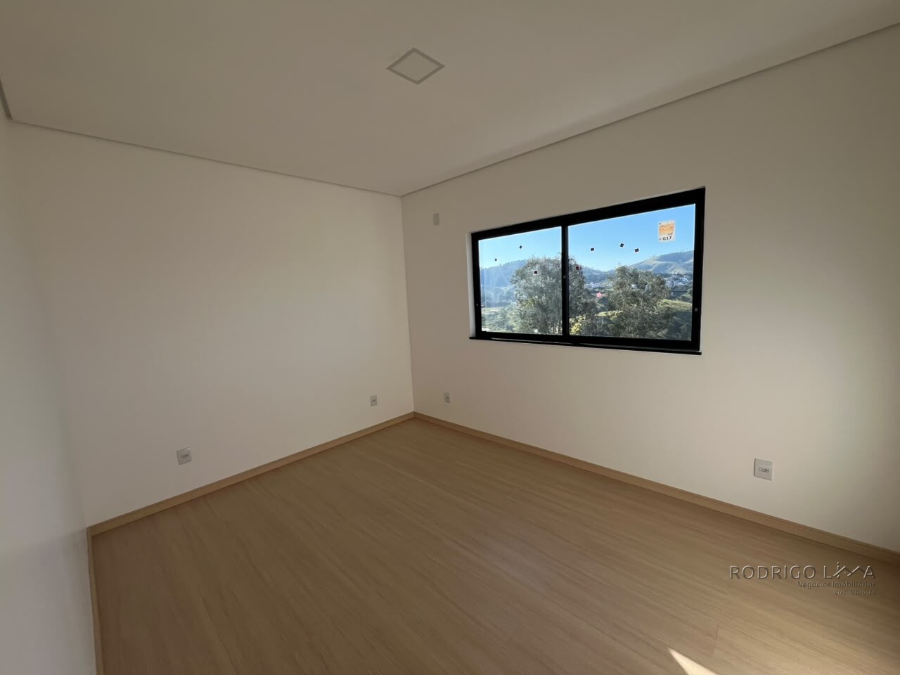 Casa alto padrão para venda próximo a São Lourenço MG