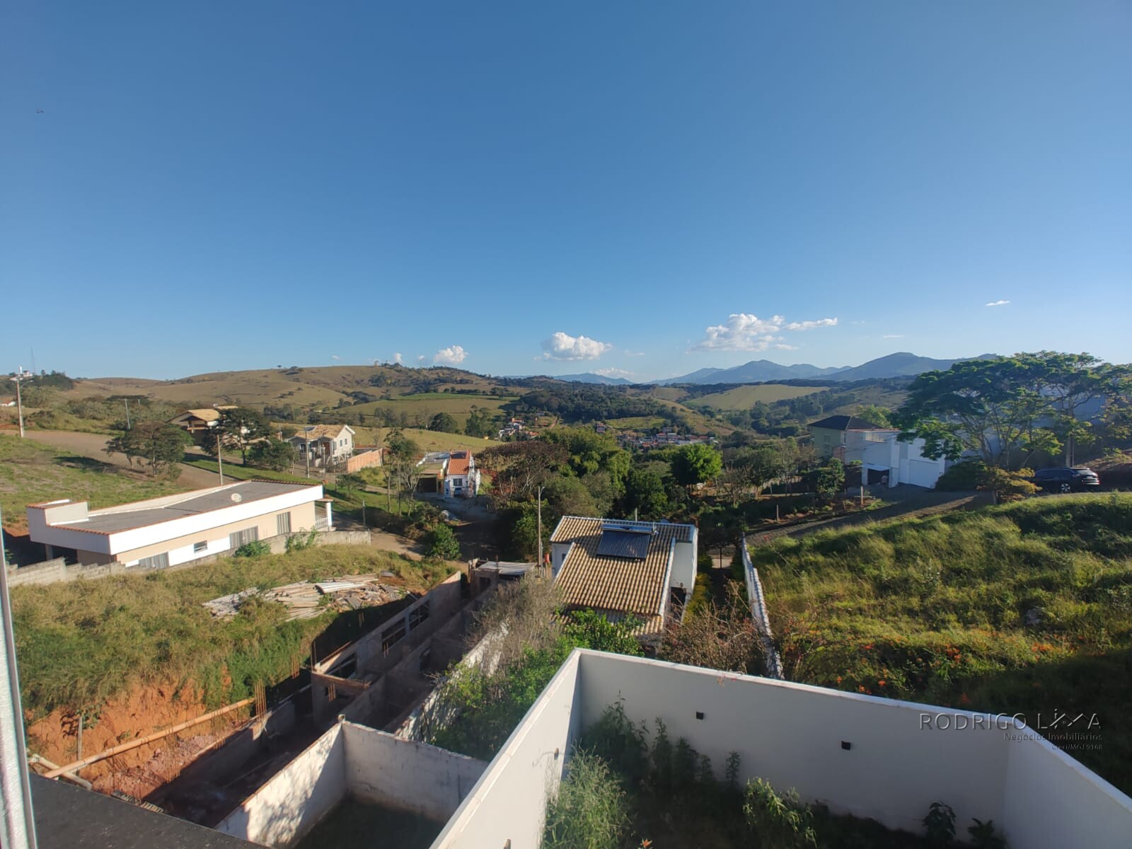 Casa para venda em bairro nobre de São Lourenço Mg