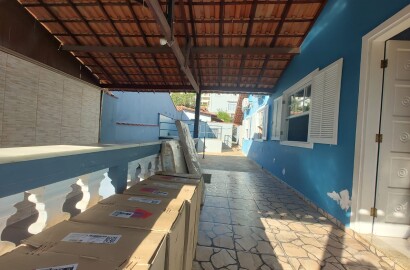 Casa para venda em bairro nobre de São Lourenço MG