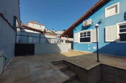 Casa para venda em bairro nobre de São Lourenço MG