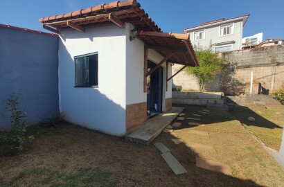Casa para venda em bairro nobre de São Lourenço MG