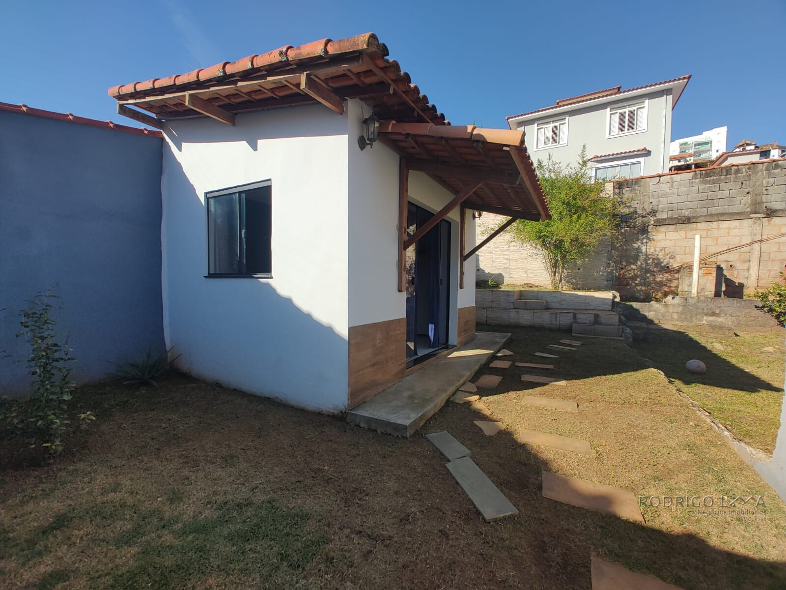 Casa para venda em bairro nobre de São Lourenço MG