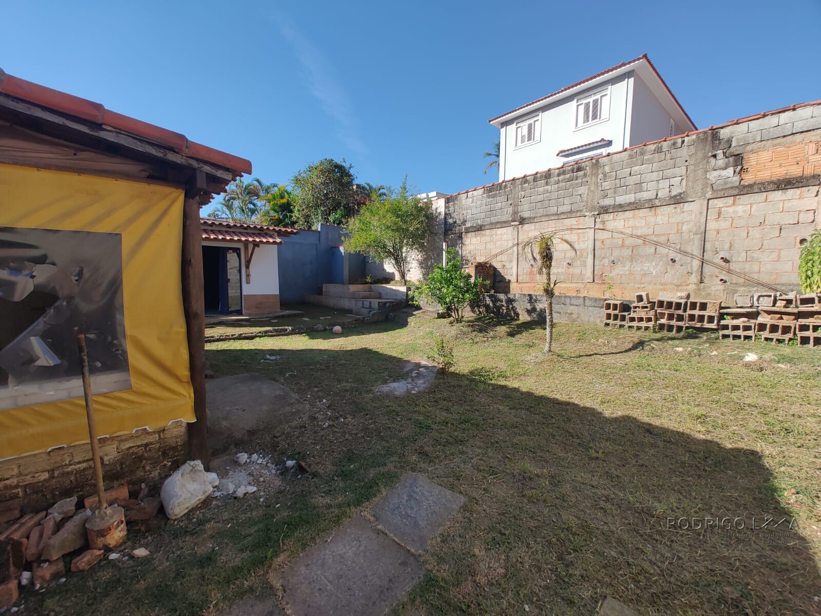 Casa para venda em bairro nobre de São Lourenço MG