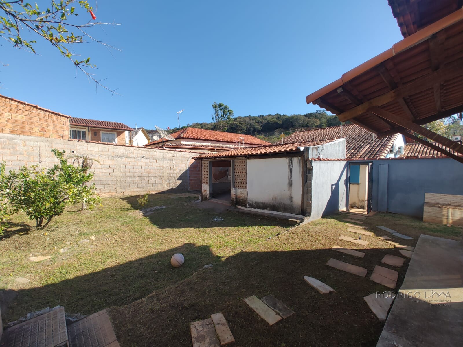 Casa para venda em bairro nobre de São Lourenço MG