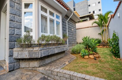Casa alto padrão para venda em São Lourenço MG