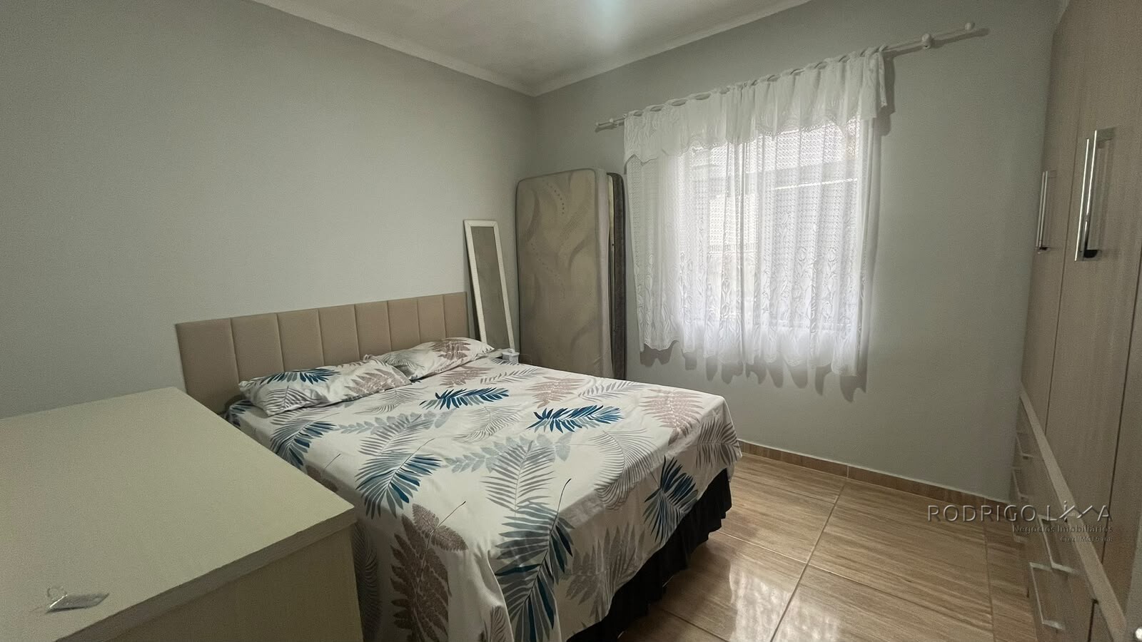 Casa + 5 kitnets para venda em São Lourenço MG