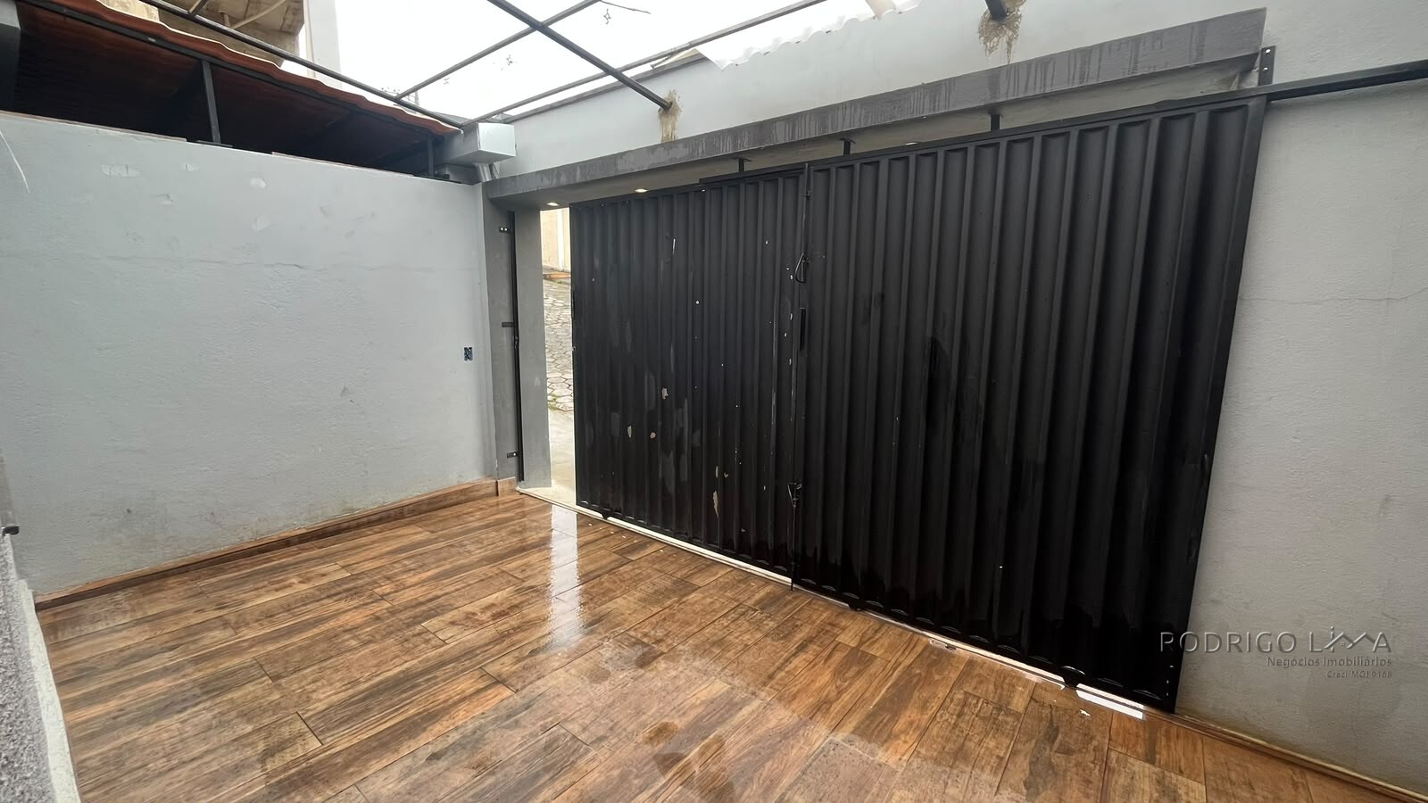 Casa + 5 kitnets para venda em São Lourenço MG