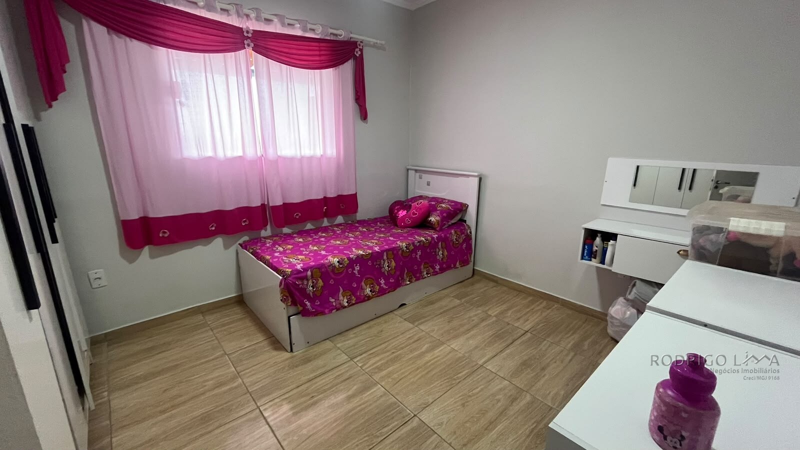 Casa + 5 kitnets para venda em São Lourenço MG