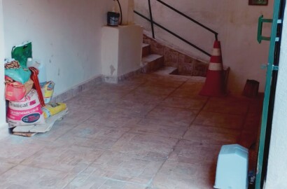Linda casa a Venda em São Lourenço - MG.