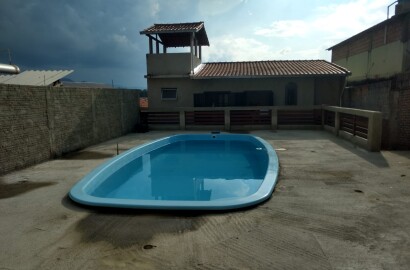 Linda casa a Venda em São Lourenço - MG.