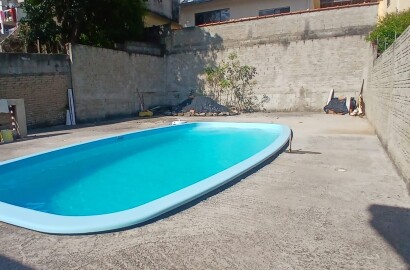 Linda casa a Venda em São Lourenço - MG.