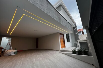 Linda casa para venda em São Lourenço - MG.