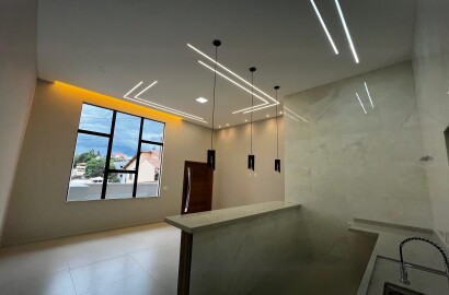 Linda casa para venda em São Lourenço - MG.