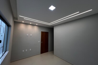 Linda casa para venda em São Lourenço - MG.