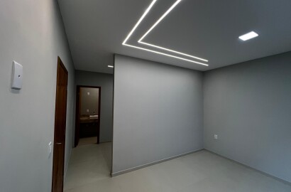 Linda casa para venda em São Lourenço - MG.