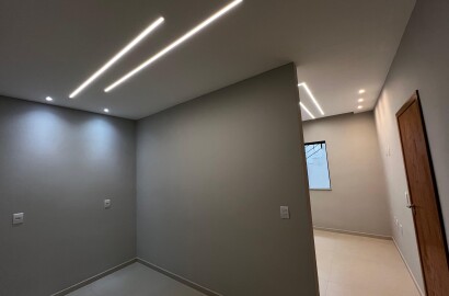 Linda casa para venda em São Lourenço - MG.
