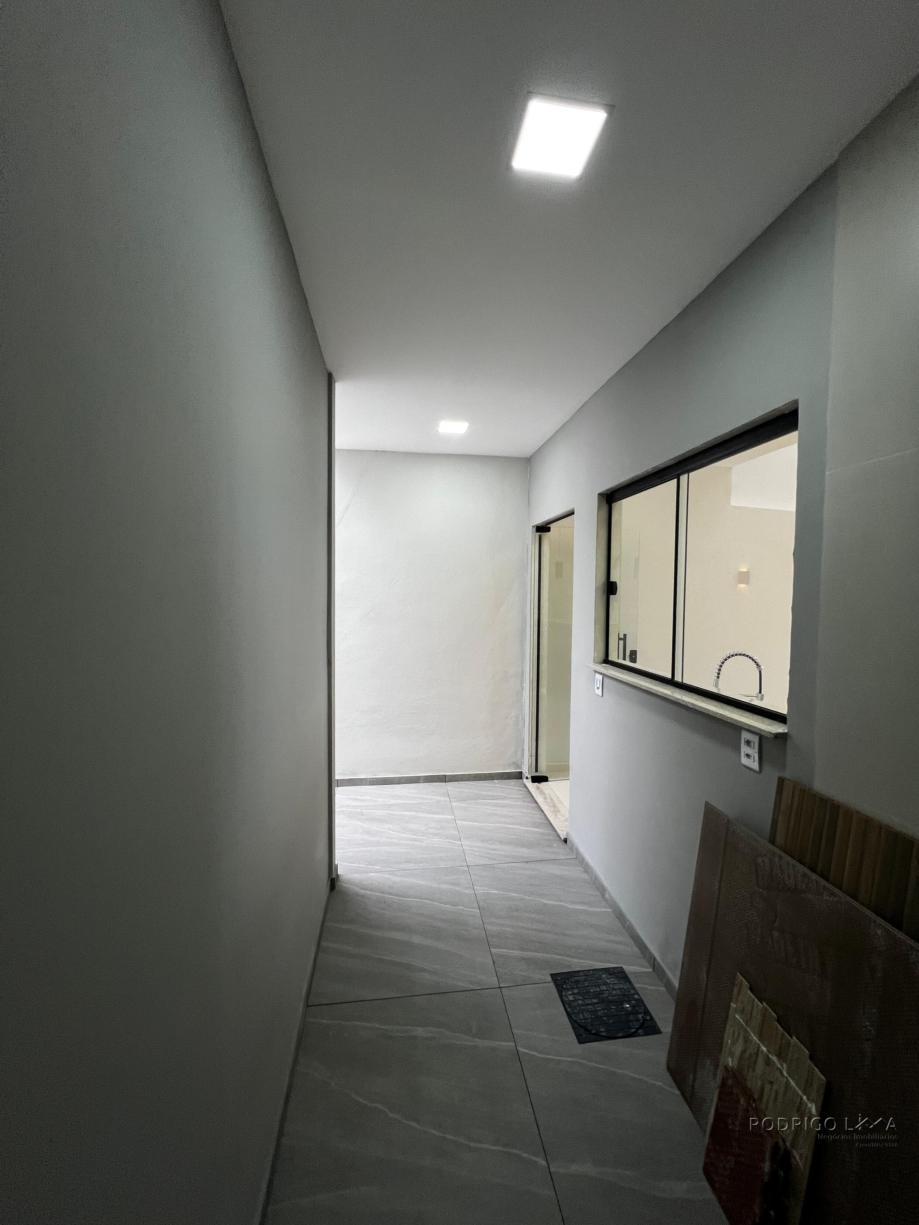 Linda casa para venda em São Lourenço - MG.