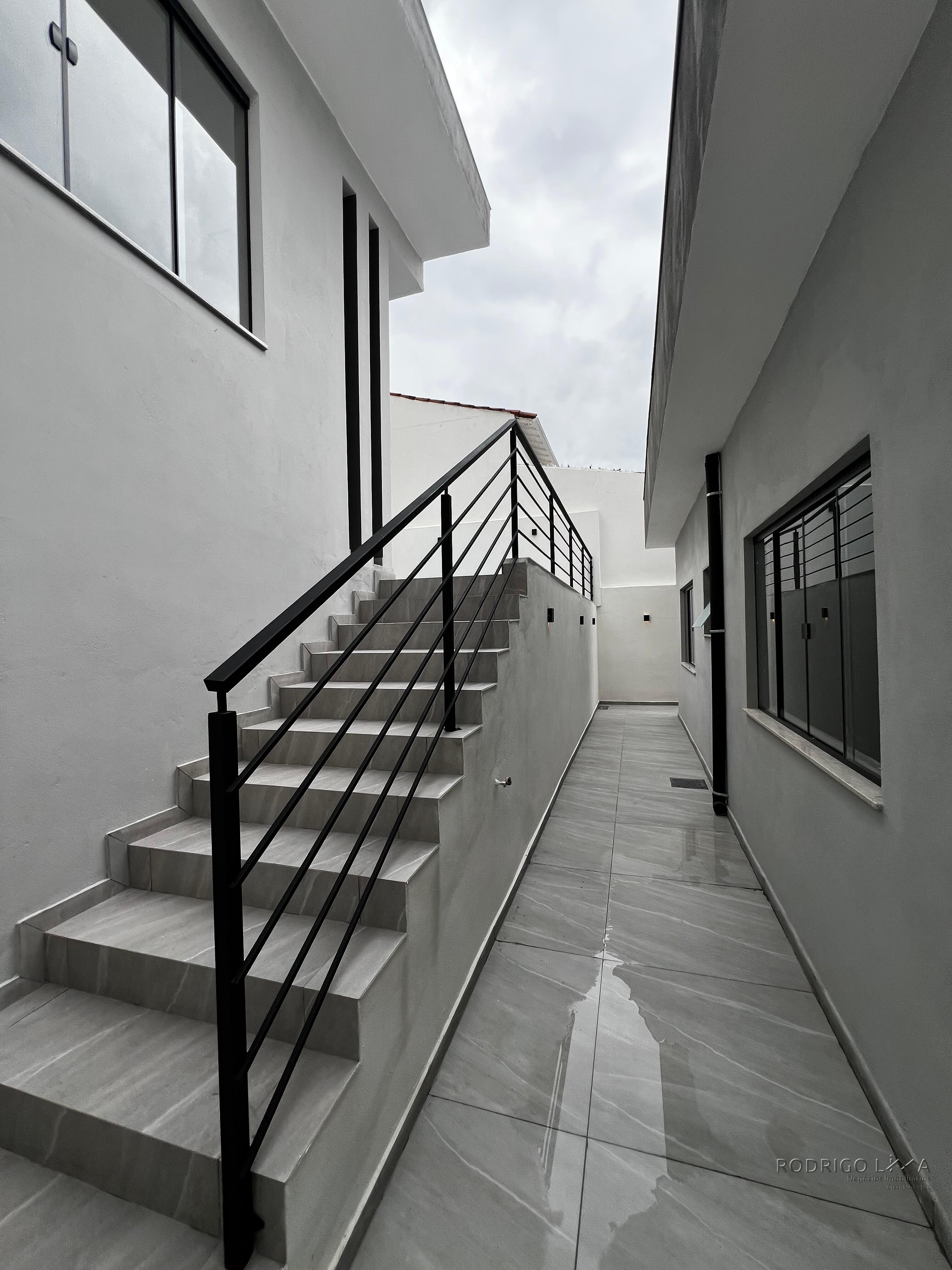 Linda casa para venda em São Lourenço - MG.