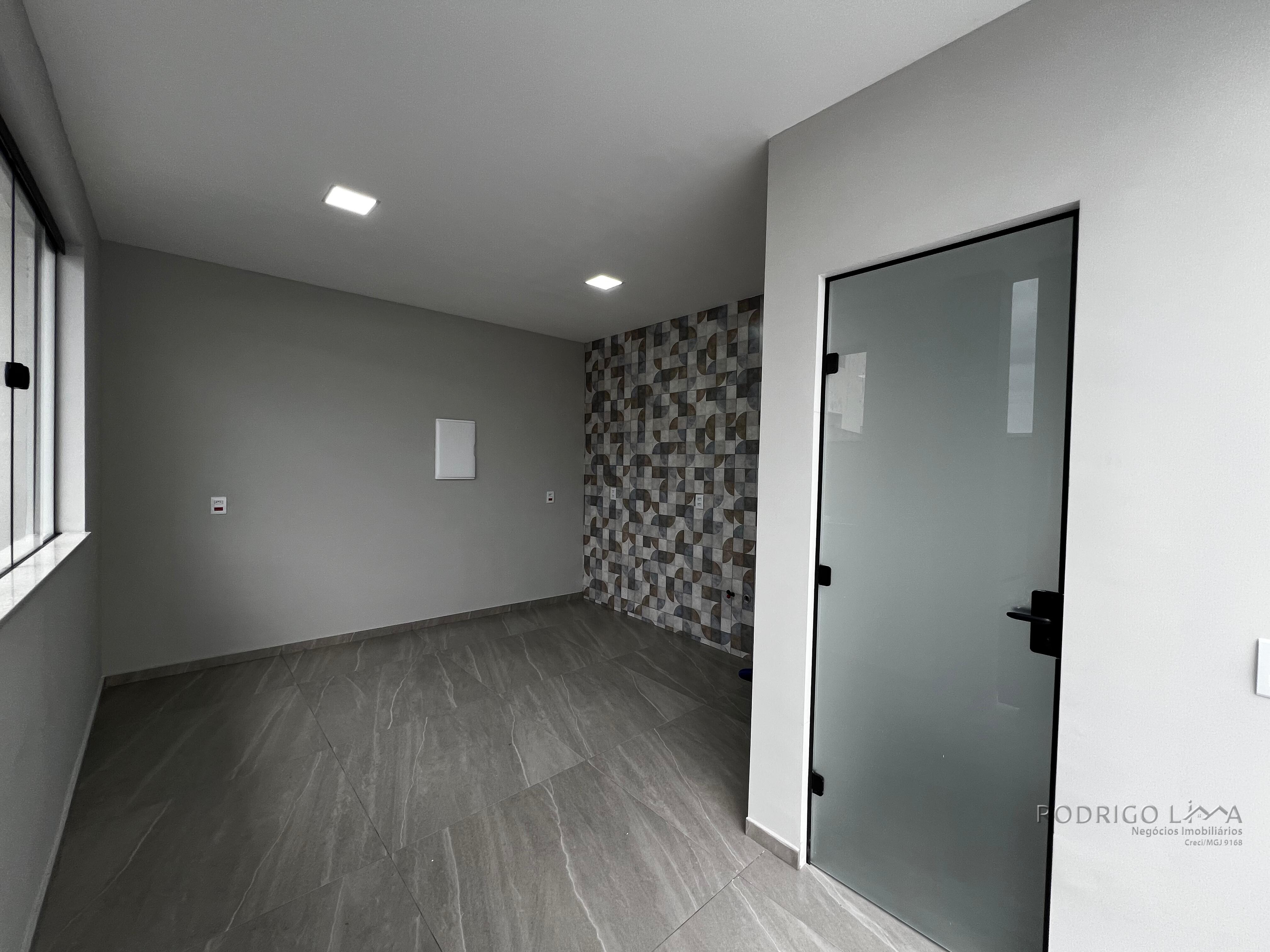 Linda casa para venda em São Lourenço - MG.